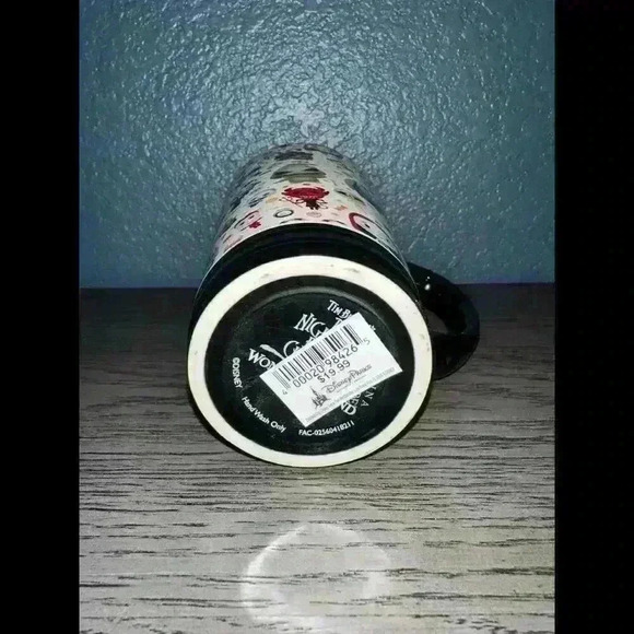 DISNEY WONDERGROUND GALLERY THE NIGHTMARE BEFORE CHRISTMAS TALL COFFEE MUG RARE - Picture 6 of 6